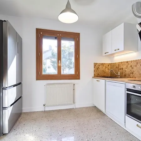 Family, House, Spa, Garden, Parking